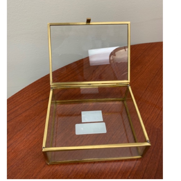 H&M Gold Glass Jewelry Box - Picture 4 of 5